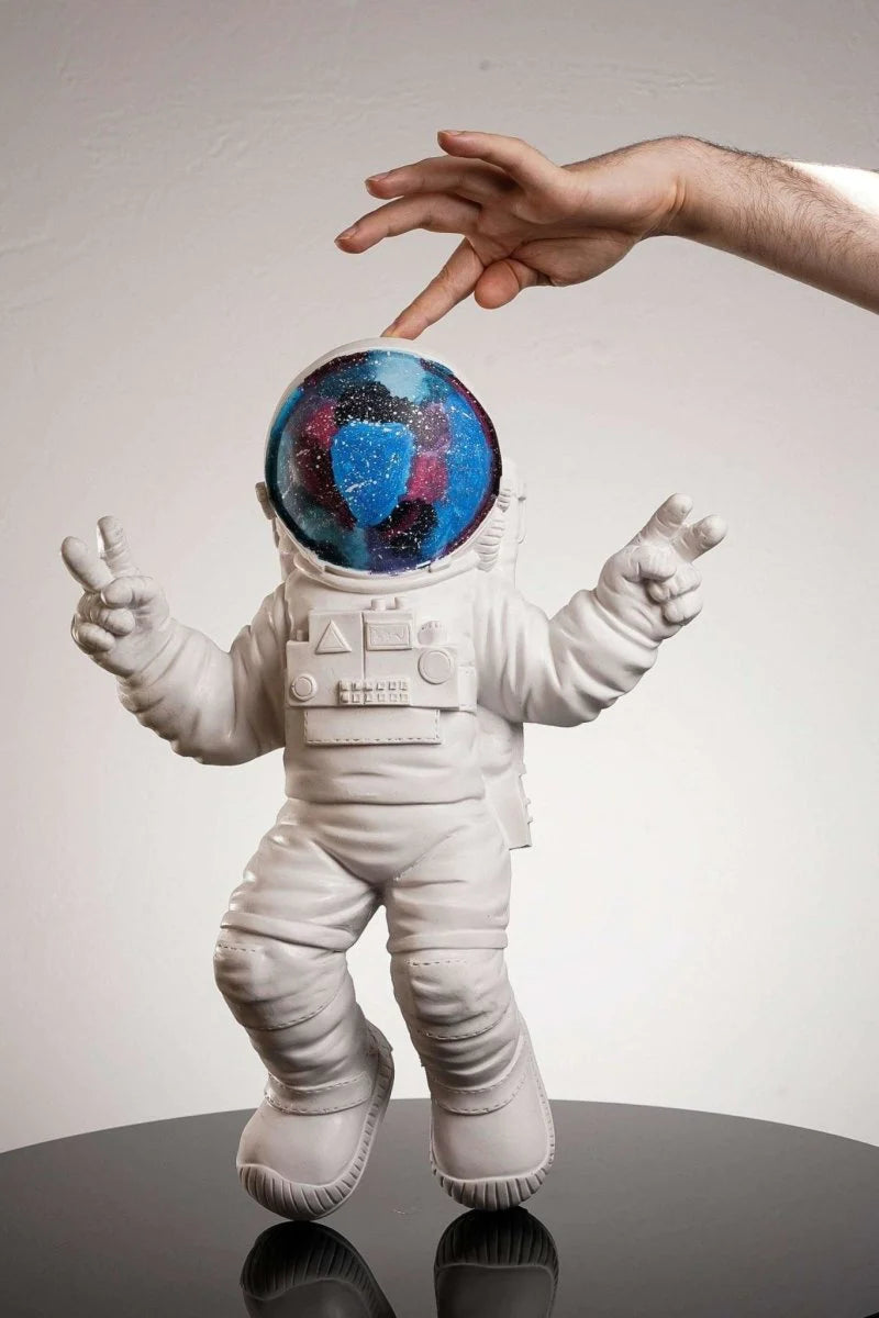 Peace Out Astronaut - Artchi